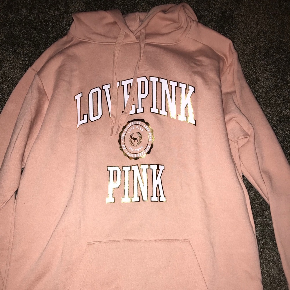 Sweatshirt.